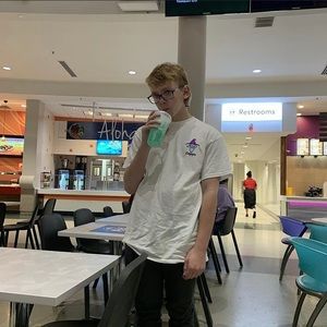 Meet your Posher, Ethan